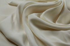 ткань молочное кади из шелка с эластаном Италия