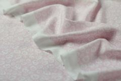 ткань Крепдешин розовый с мелкими белыми цветочками Италия