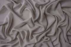 ткань креп-шифон из шелка с вискозой серо-песочного цвета Италия