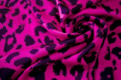 ткань шелковый сатин фуксия с леопардом Италия