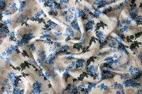 ткань молочный атлас с синими и черными цветами