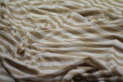 ткань льняной трикотаж в полоску (бело-кофейный) трикотаж лен в полоску белая Италия