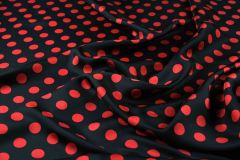 ткань черный шелк в красный горох Дольче Габбана твил шелк в горошек черная Италия