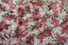 ткань белый шелк с гортензиями атлас шелк цветы белая Италия