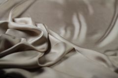ткань Атлас песочно-горчичного цвета атлас шелк однотонная бежевая Италия