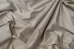 ткань тафта песочного цвета тафта шелк однотонная бежевая Италия