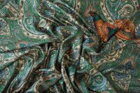 ткань шелковый твил хвойно-зелного цвета с пейсли и фазанами
