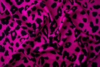 ткань шелковый сатин фуксия с леопардом