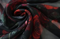 ткань шифон черный с красными розами