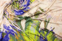 ткань шелковый трикотаж с акварельными цветами трикотаж шелк цветы разноцветная Италия