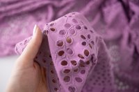 ткань шитье розово-сиреневого цвета
