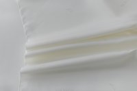ткань подклад из вискозы белого цвета с логотипами