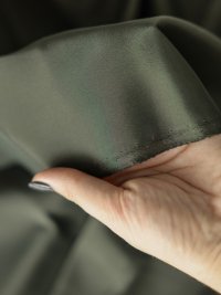ткань тонкий подклад цвета хаки из купро с эластаном