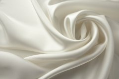 ткань белая вискоза с полиэстероми эластанолм костюмно-плательная вискоза однотонная белая Италия