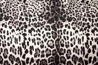 ткань серо-белый шелк с шерстью с принтом леопард