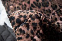 ткань бархатная коричневая стеганая плащевка леопард