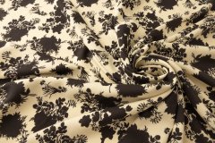 ткань молочная вискоза с цветами  костюмно-плательная вискоза цветы белая Италия