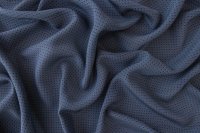 ткань пыльно-голубой крепдешин в черный горошек
