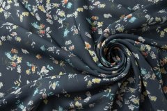 ткань сизо-серый крепдешин с цветами Италия