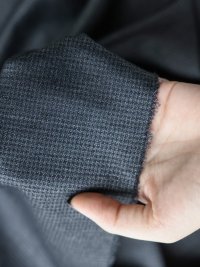 ткань двусторонний трикотаж серо-голубой в мелкую гусиную лапку