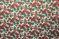 ткань белый атлас с бордовыми цветами от Карнет для Унгаро