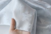ткань серо-белый подклад с жаккардовым узором