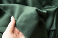 ткань шелковый атлас зеленого цвета