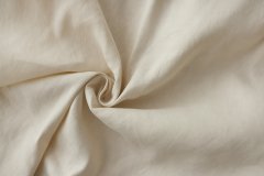 ткань лен молочного цвета костюмно-плательная лен однотонная белая Италия