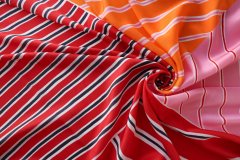 ткань разноцветный шелк в полоску (купон) крепдешин шелк в полоску красная Италия