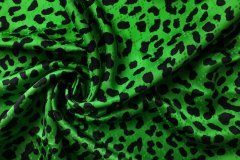 ткань жаккардовый атлас зеленого цвета с леопардом атлас шелк леопард зеленая Италия