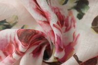 ткань нежно-розовый лен с розами