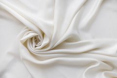 ткань молочный сатин из вискозы и шелка сатин вискоза однотонная белая Италия