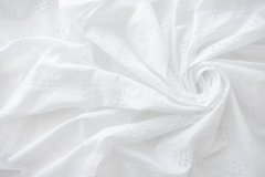 ткань белое шитье с цветами и листиками Италия
