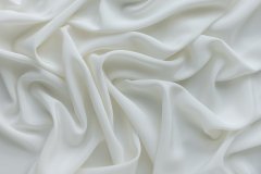 ткань креповый шелк молочно-белого цвета креп шелк однотонная белая Италия