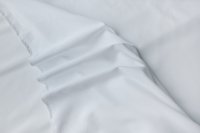 ткань костюмно-плательный полиэстер белого цвета