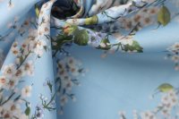 ткань голубой батист с цветами