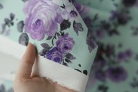 ткань мятный хлопок с фиолетовыми цветами