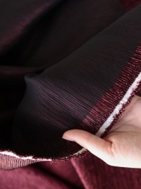 ткань блестящая жатая тафта бордовая (на дублерине)