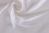 ткань жатый шёлк белый (сливочно-жемчужный)