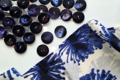ткань Пуговица сине-фиолетовый перламутр Италия