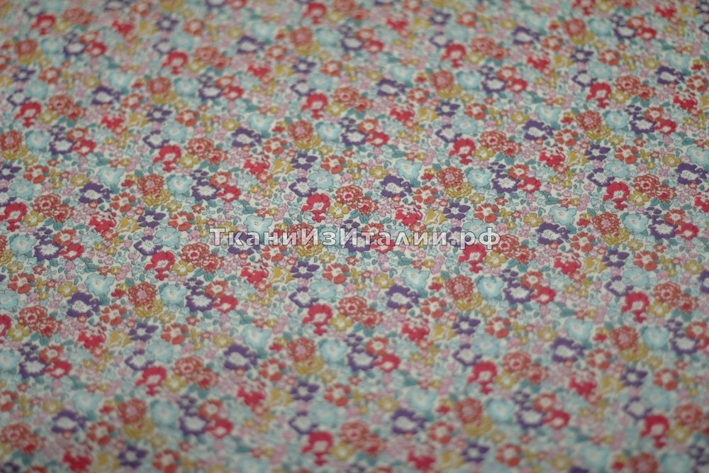 ткань хлопковая ткань в цветочек Либерти, поплин хлопок цветы фиолетовая Италия