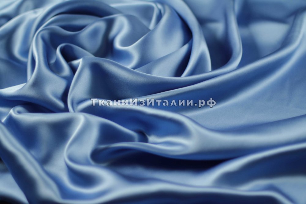ткань васильковый атлас с эластаном, атлас шелк однотонная голубая Италия