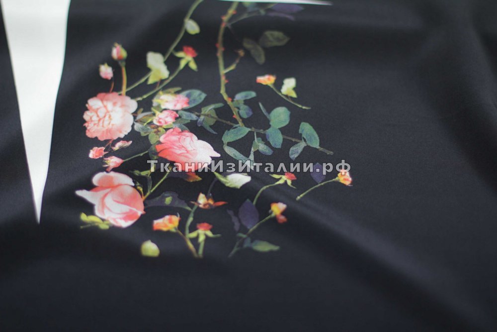 ткань черный крепдешин с цветами шиповника (купон 1.95), крепдешин шелк цветы черная Италия