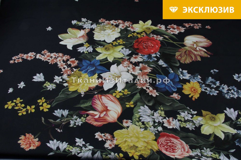 ткань черный шелк с яркими цветами (купон), шармюз шелк цветы черная Италия