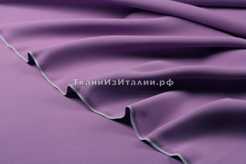 ткань костюмно-плательный креп  из шерсти с шелком, креп шерсть однотонная фиолетовая Италия