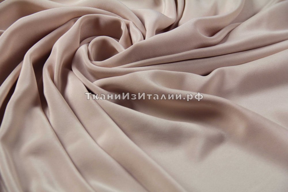 ткань крепдешин из шелка пудрового цвета, крепдешин шелк однотонная розовая Италия