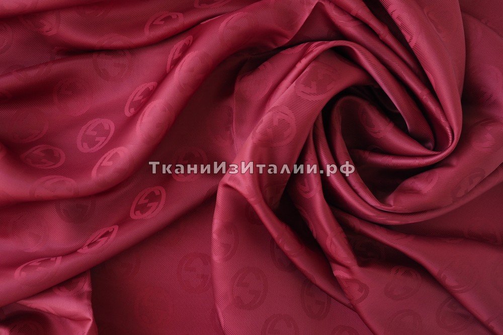 ткань подклад из вискозы рубинового цвета, подклад вискоза однотонная красная Италия