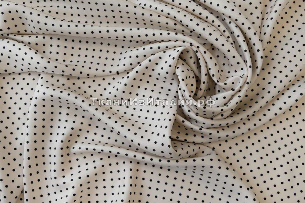 ткань молочный шелк в черный горошек, костюмно-плательная шелк в горошек белая Италия
