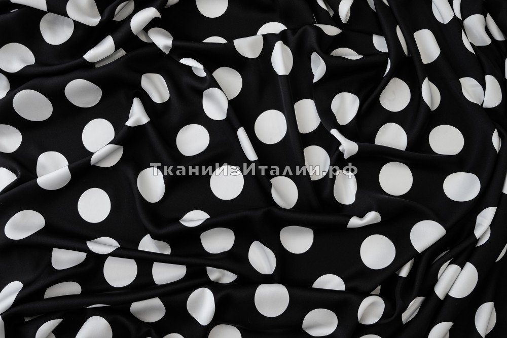 ткань черный шелк с эластаном в крупный белый горох, костюмно-плательная шелк в горошек черная Италия