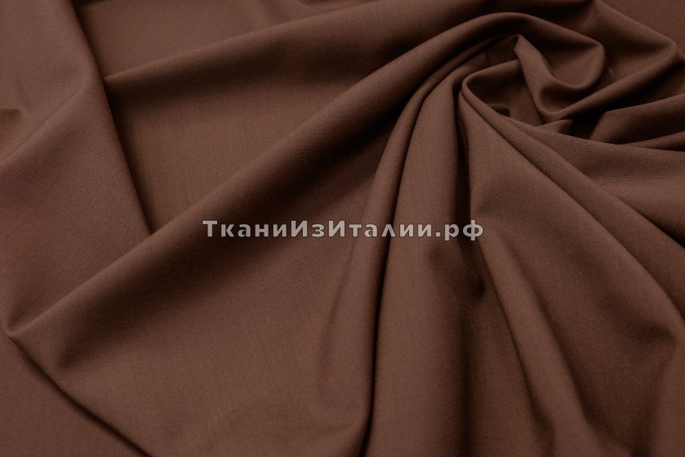 ткань шерсть цвета сухой глины с эластаном полотняного плетения, костюмно-плательная шерсть однотонная коричневая Италия